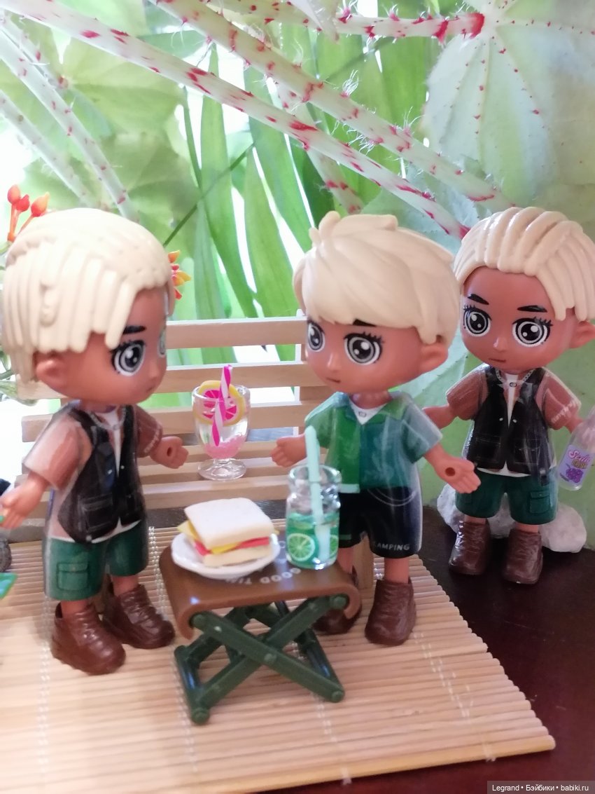 Маленькие луренцы: А ты крутишь головой