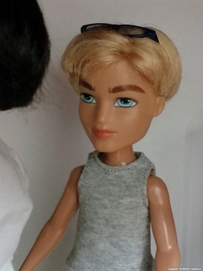 Маленькие луренцы: А ты крутишь головой