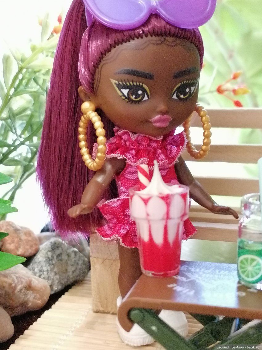 Маленькие луренцы: А ты крутишь головой