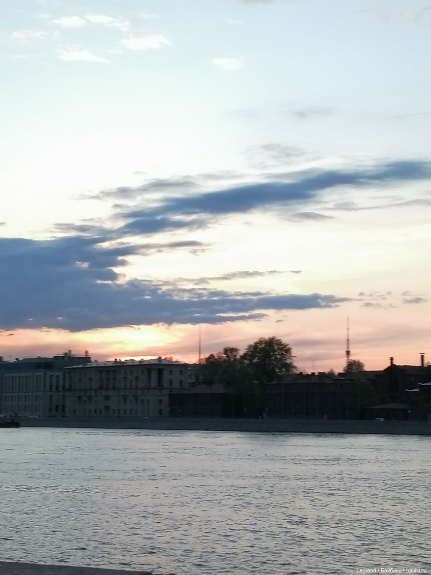 Санкт-Петербург: закат на Неве - прогулка с Джаном