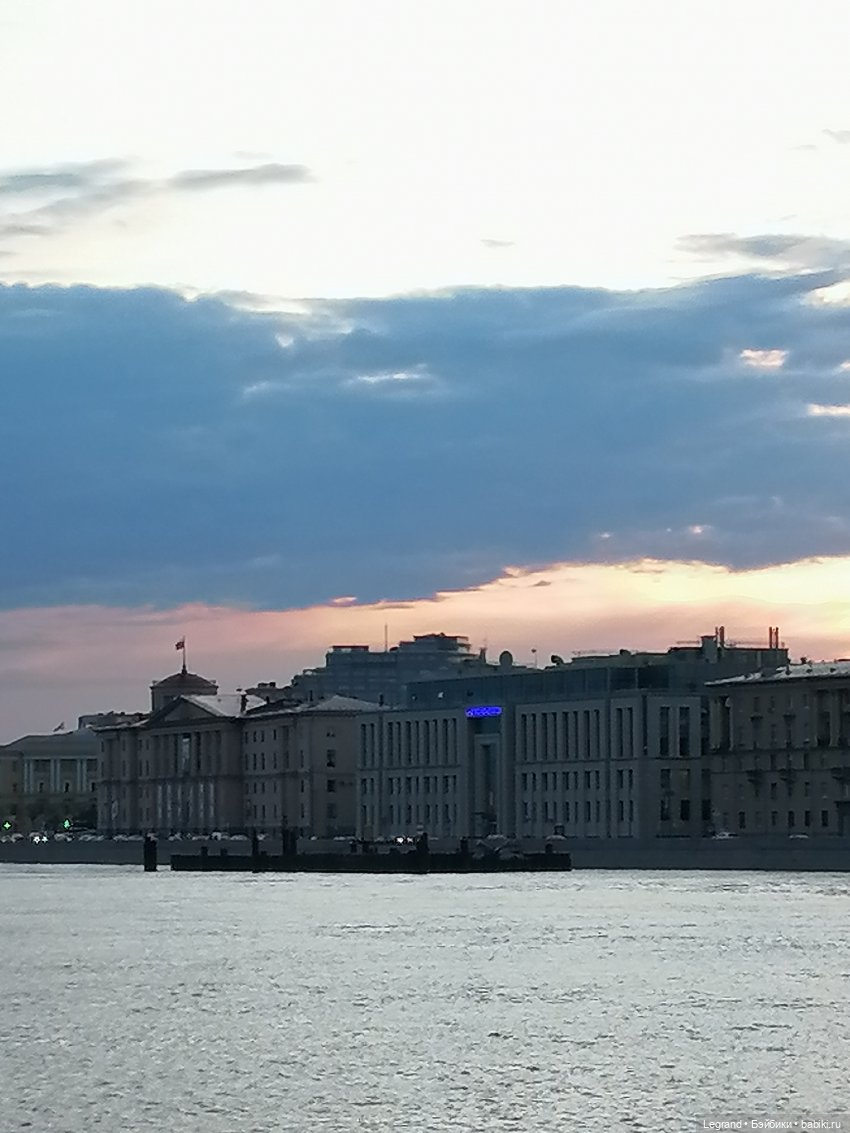 Санкт-Петербург: закат на Неве - прогулка с Джаном