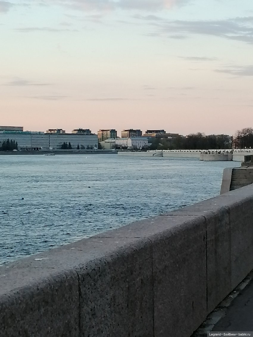 Санкт-Петербург: закат на Неве - прогулка с Джаном