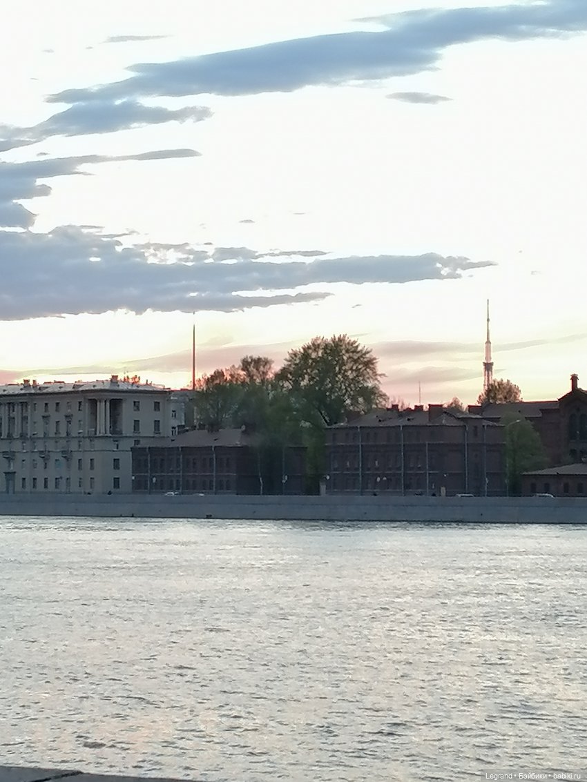 Санкт-Петербург: закат на Неве - прогулка с Джаном