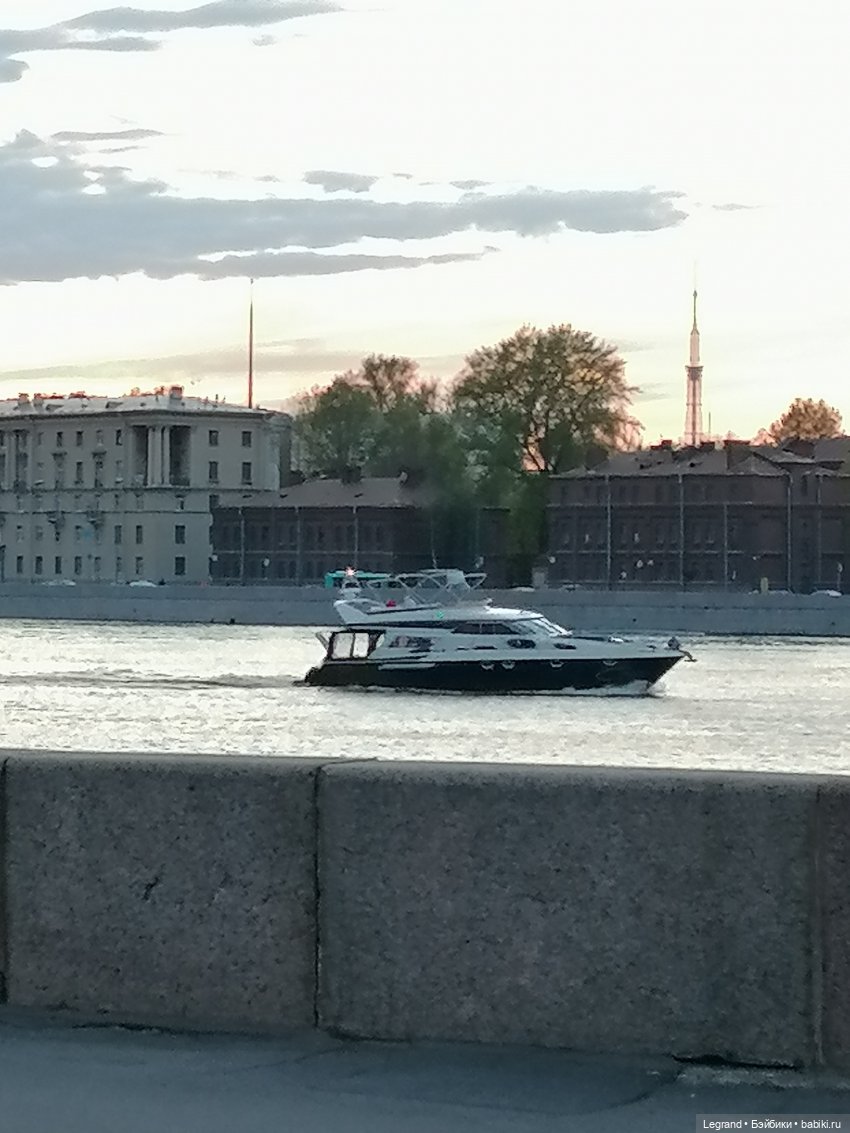 Санкт-Петербург: закат на Неве - прогулка с Джаном