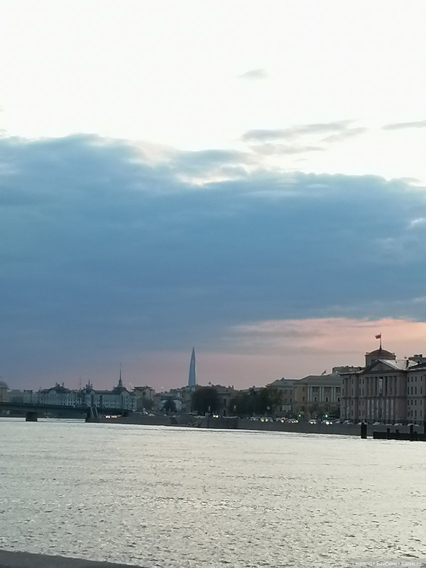 Санкт-Петербург: закат на Неве - прогулка с Джаном