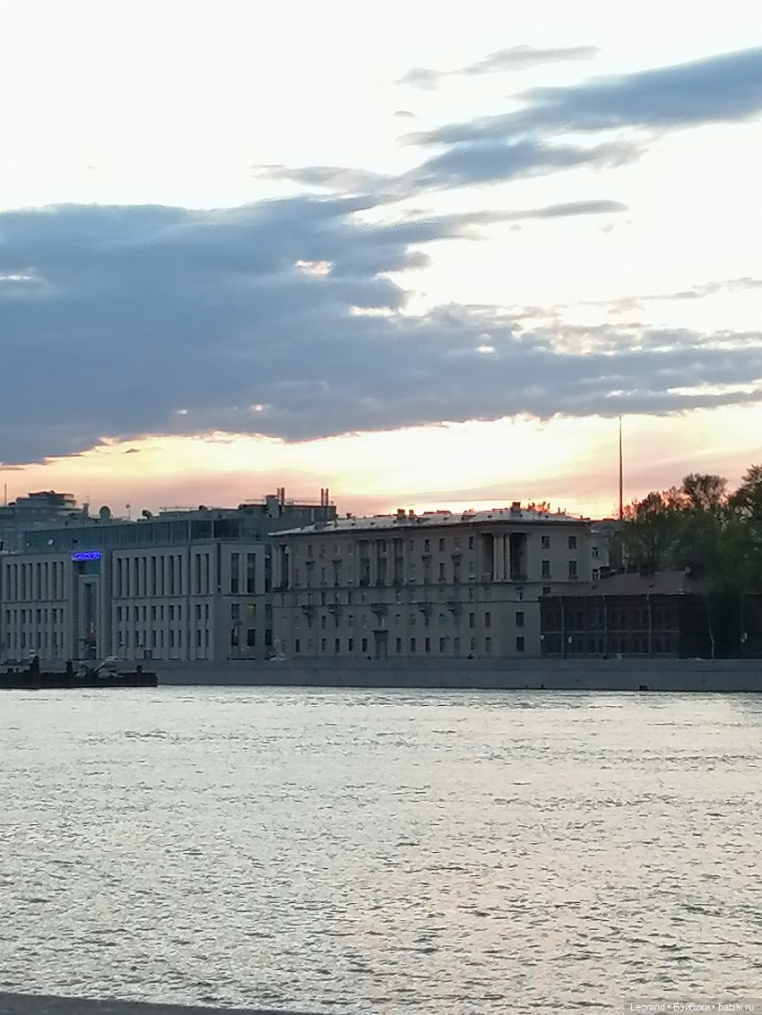 Санкт-Петербург: закат на Неве - прогулка с Джаном