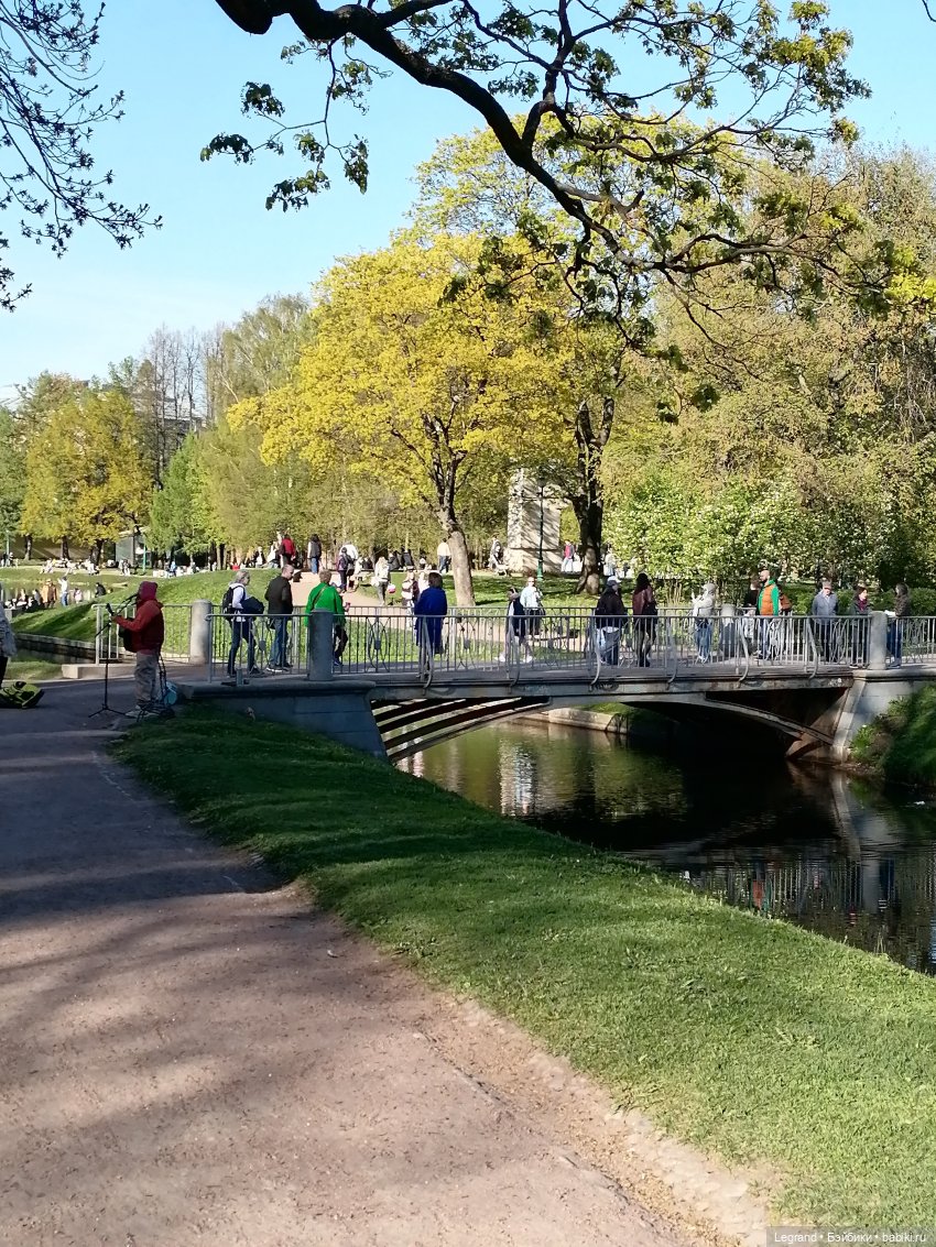 Лурения - Петербург: Берен на прогулке