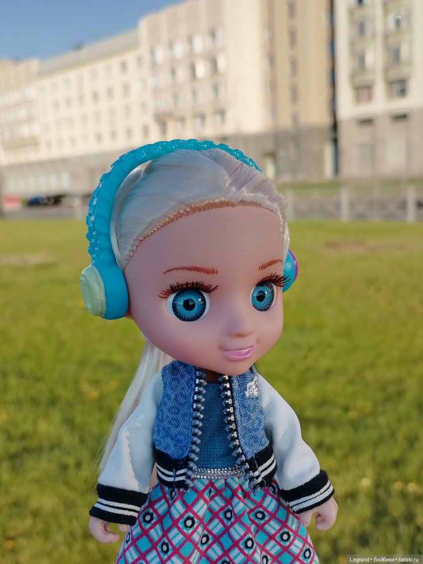 Санкт-Петербург: Алия на набережной Невы