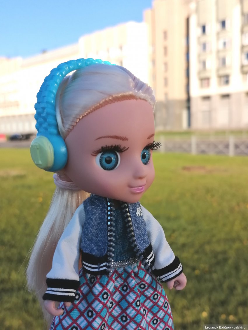 Санкт-Петербург: Алия на набережной Невы