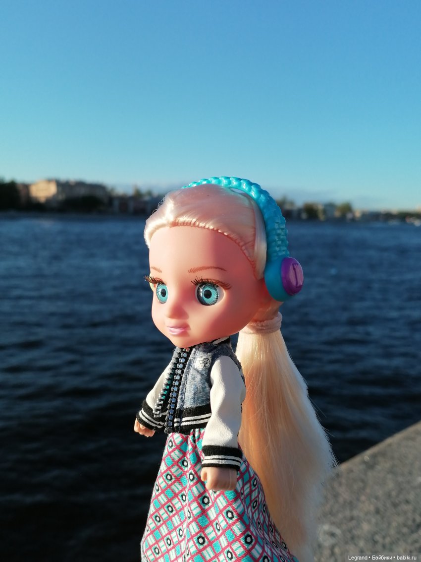 Санкт-Петербург: Алия на набережной Невы (фото 6)