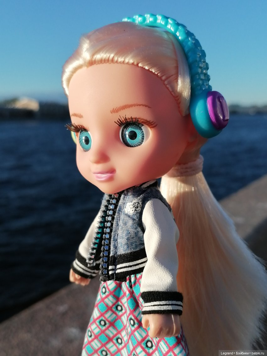 Санкт-Петербург: Алия на набережной Невы - продолжение (фото 6)