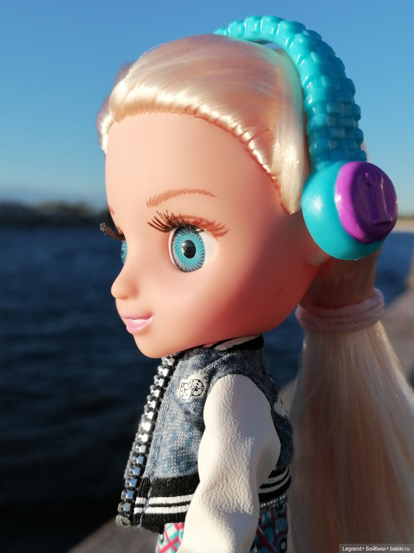 Санкт-Петербург: Алия на набережной Невы