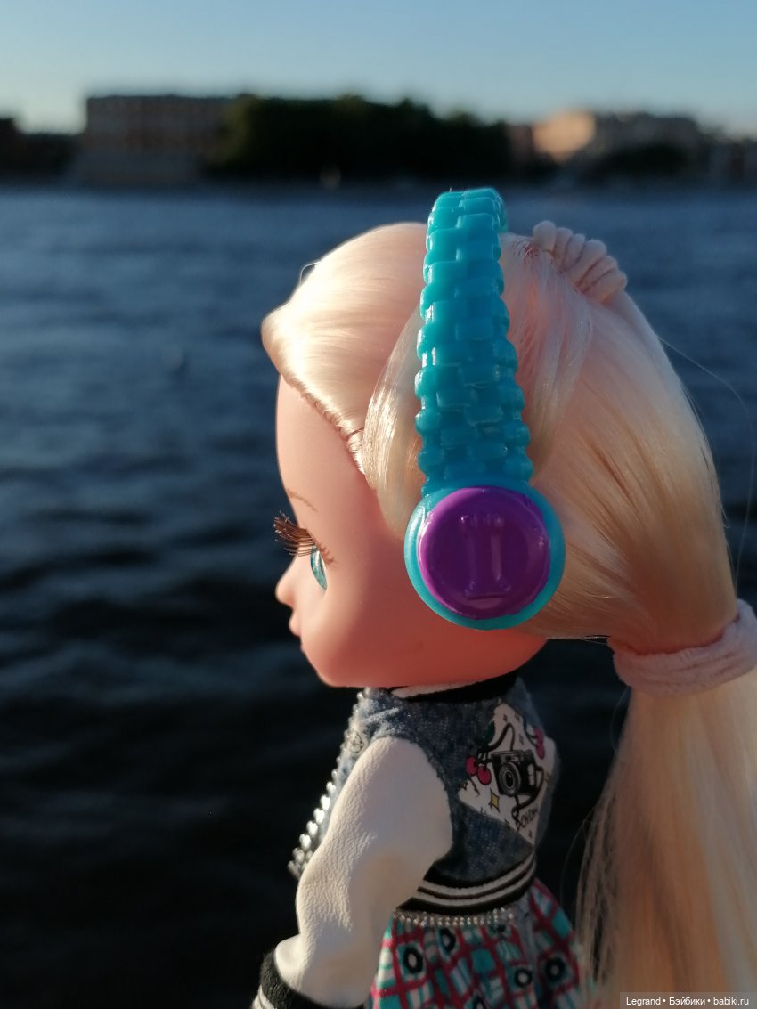 Санкт-Петербург: Алия на набережной Невы