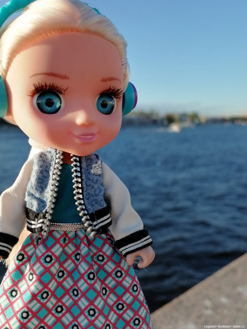 Санкт-Петербург: Алия на набережной Невы