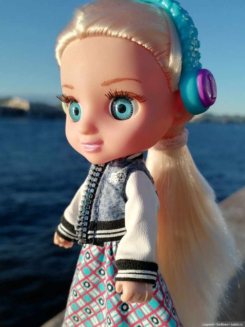 Санкт-Петербург: Алия на набережной Невы