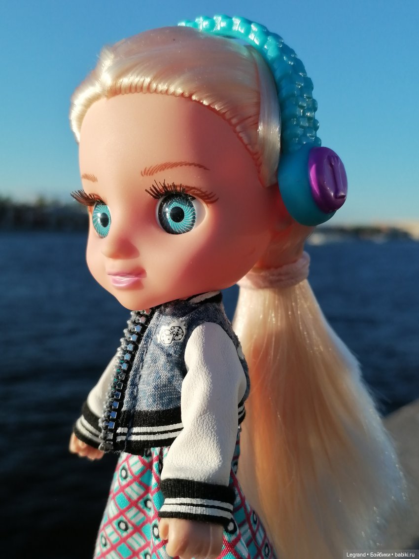 Санкт-Петербург: Алия на набережной Невы - продолжение