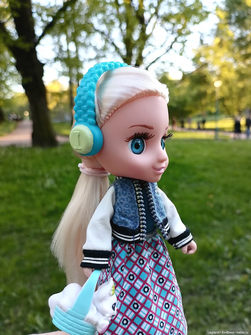 Санкт-Петербург: Алия и цветение черёмухи