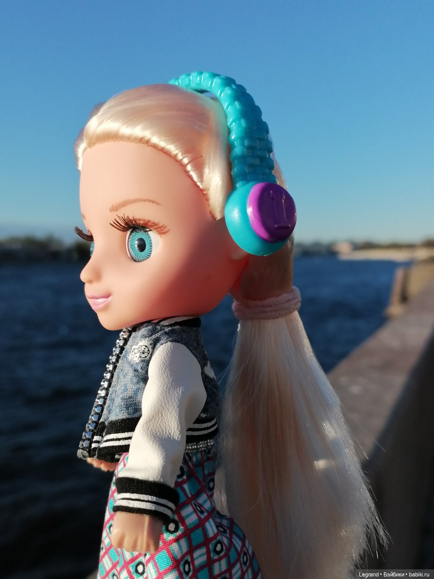 Санкт-Петербург: Алия на набережной Невы