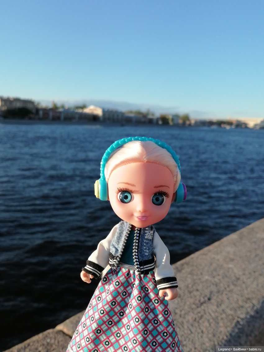 Санкт-Петербург: Алия на набережной Невы