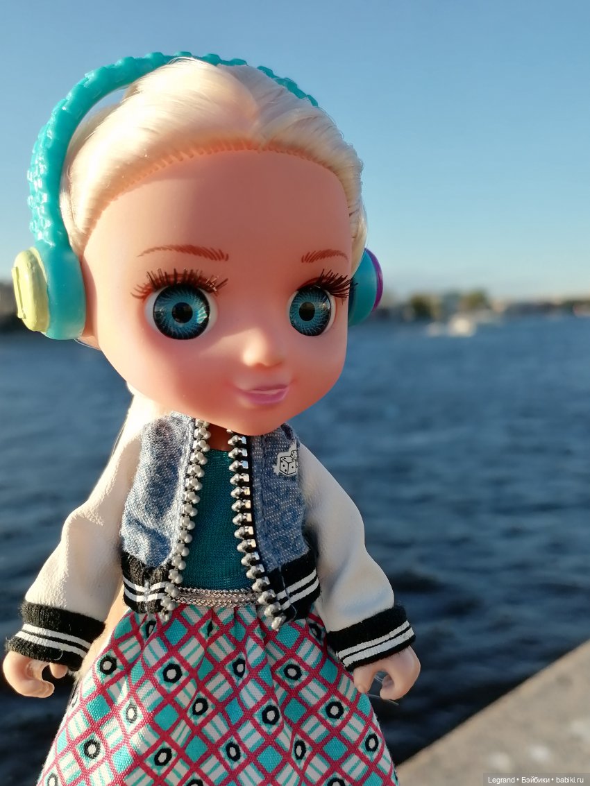 Санкт-Петербург: Алия на набережной Невы