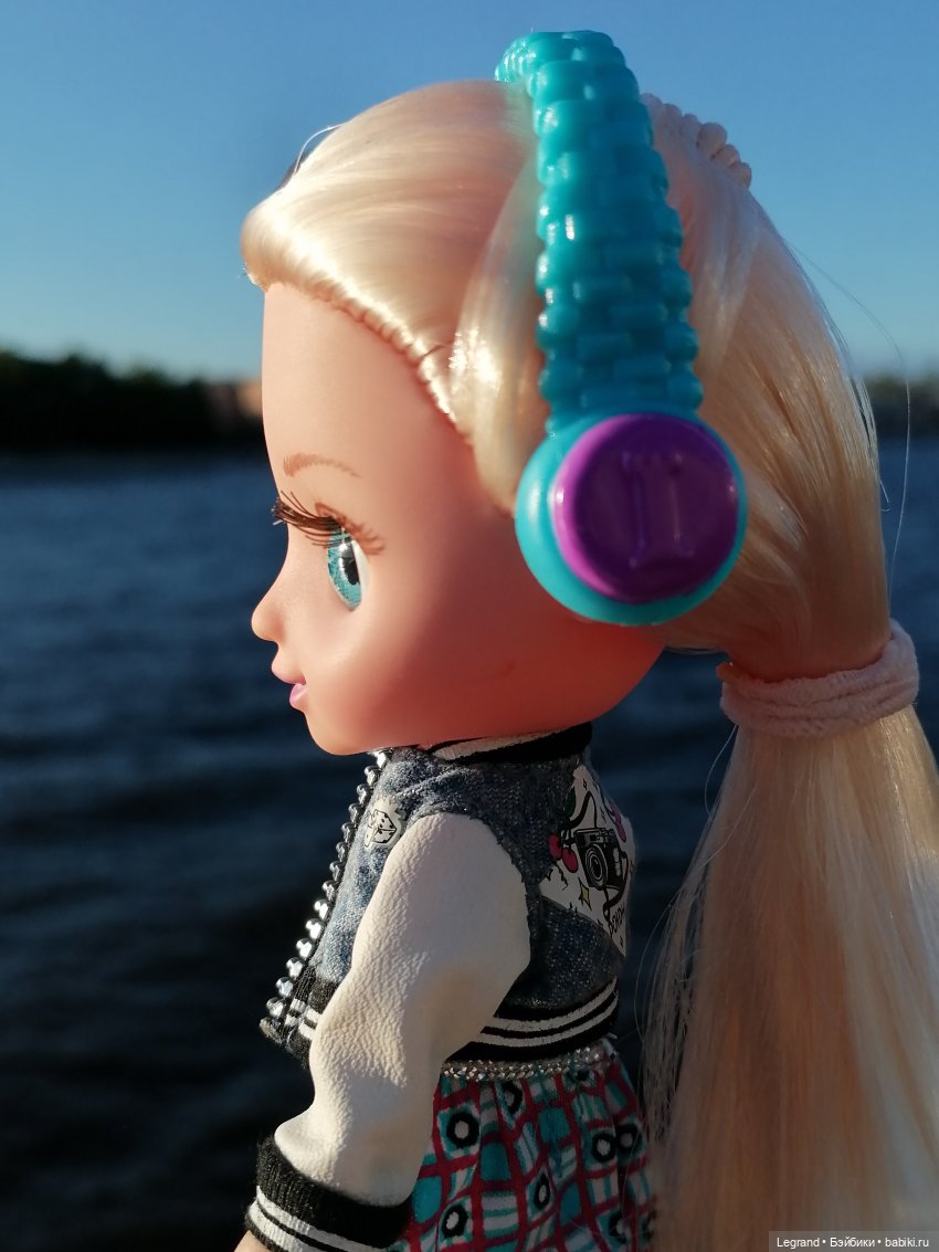 Санкт-Петербург: Алия на набережной Невы - продолжение (фото 3)