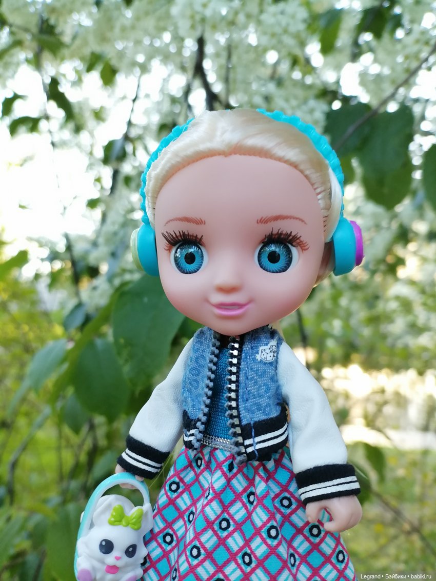 Санкт-Петербург: Алия и цветение черёмухи