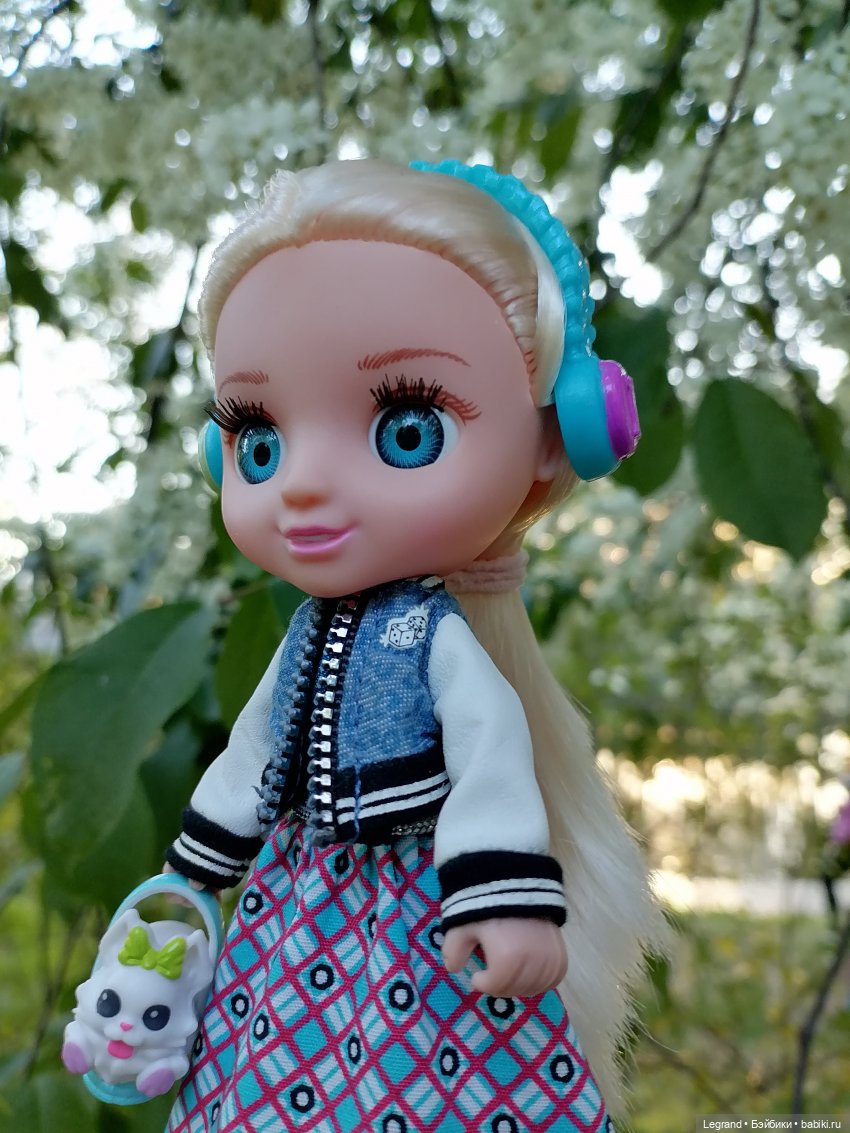 Санкт-Петербург: Алия и цветение черёмухи