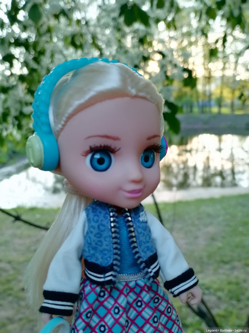 Санкт-Петербург: Алия и цветение черёмухи