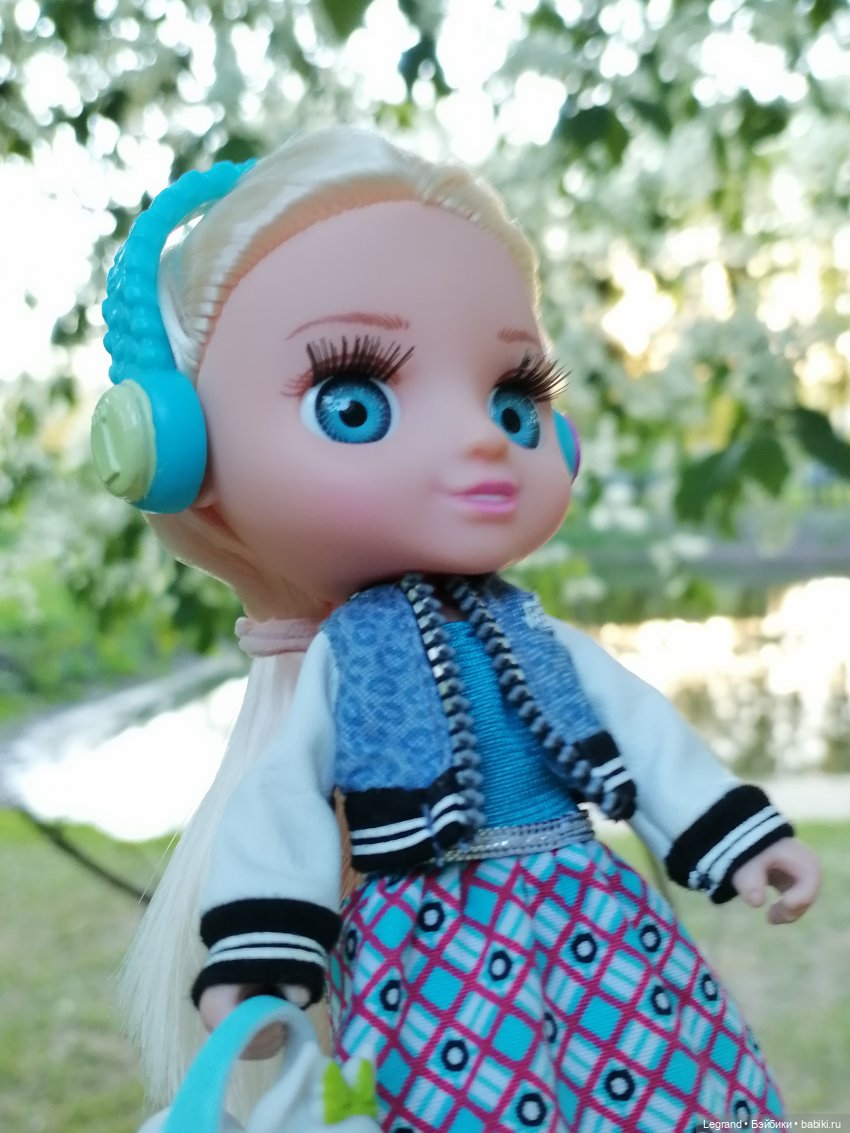 Санкт-Петербург: Алия и цветение черёмухи