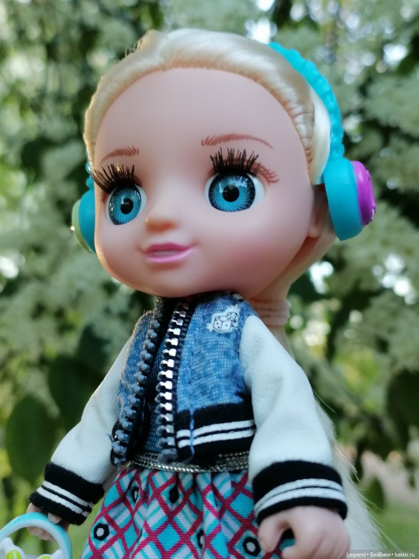 Санкт-Петербург: Алия и цветение черёмухи