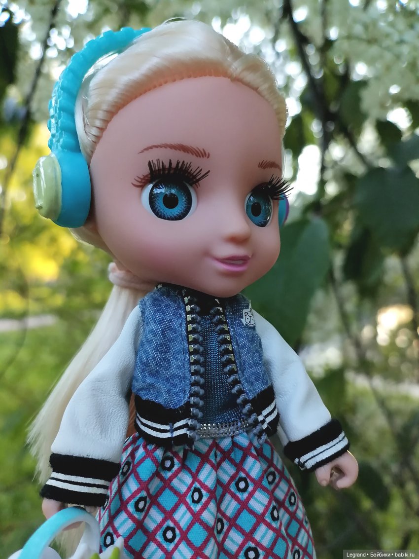 Санкт-Петербург: Алия и цветение черёмухи