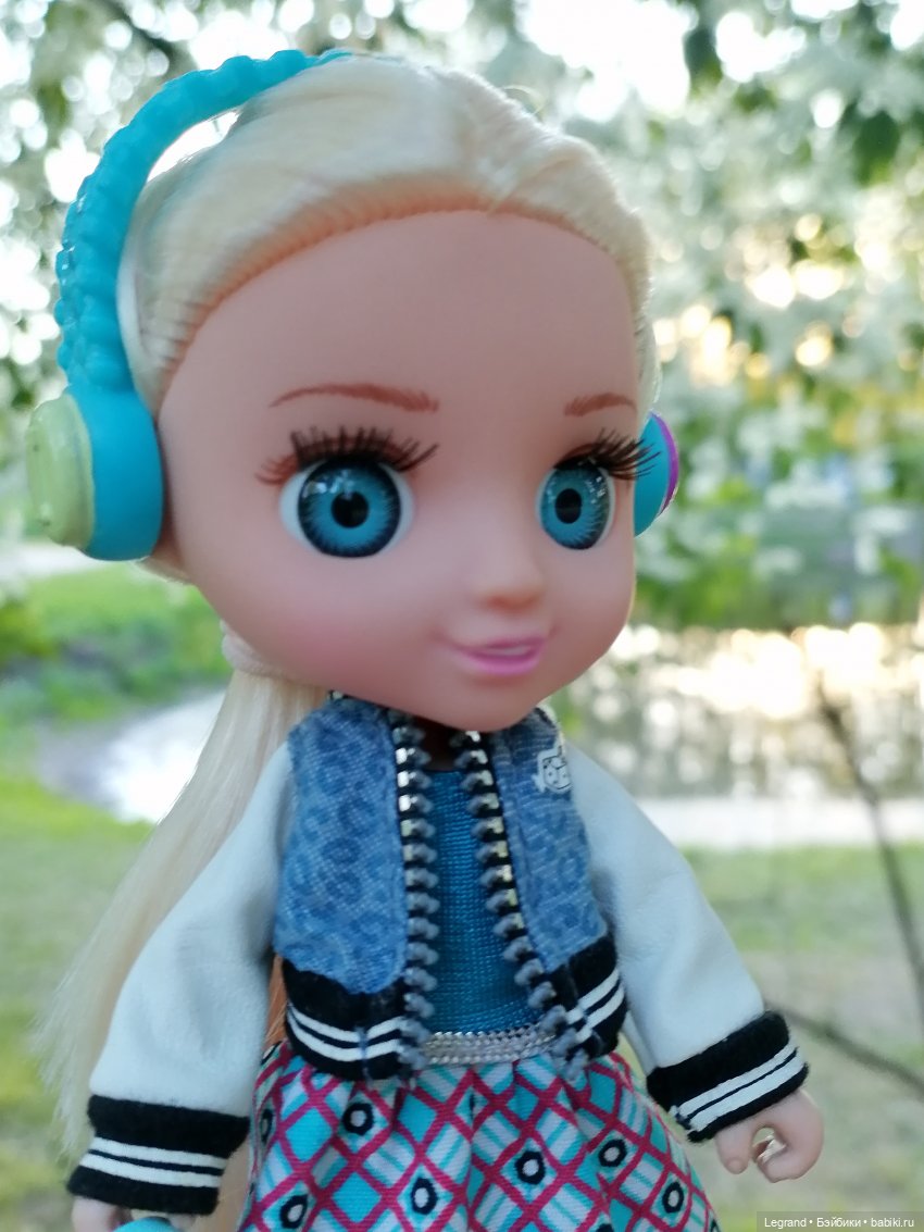 Санкт-Петербург: Алия и цветение черёмухи