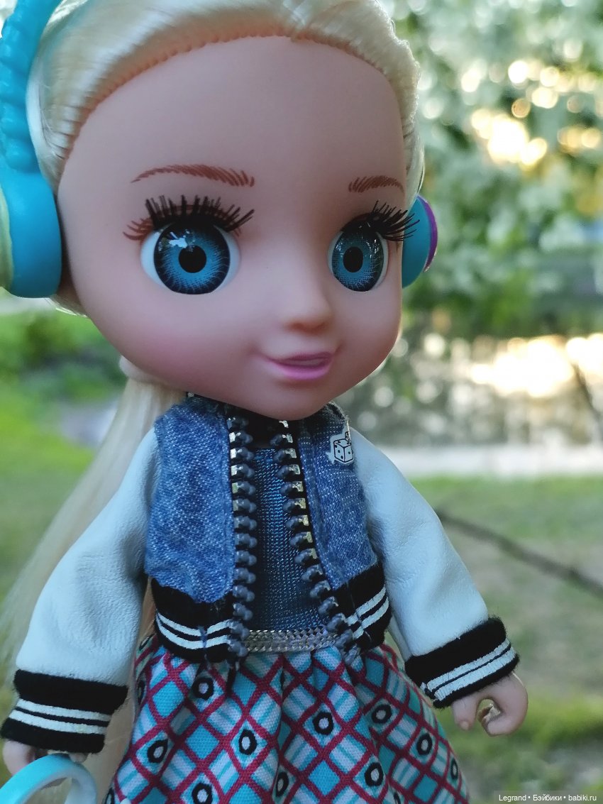 Санкт-Петербург: Алия и цветение черёмухи