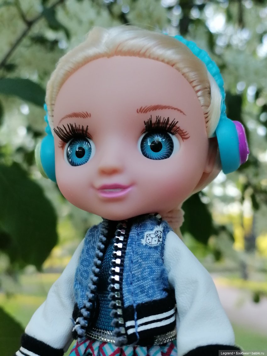 Санкт-Петербург: Алия и цветение черёмухи