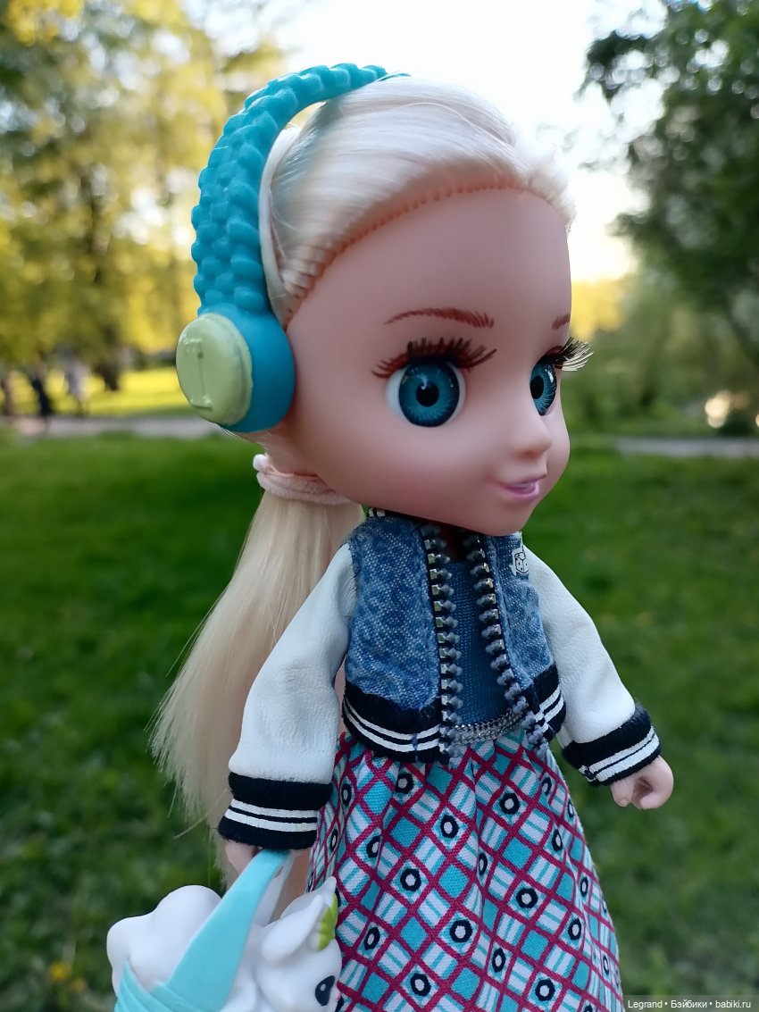 Санкт-Петербург: Алия и цветение черёмухи