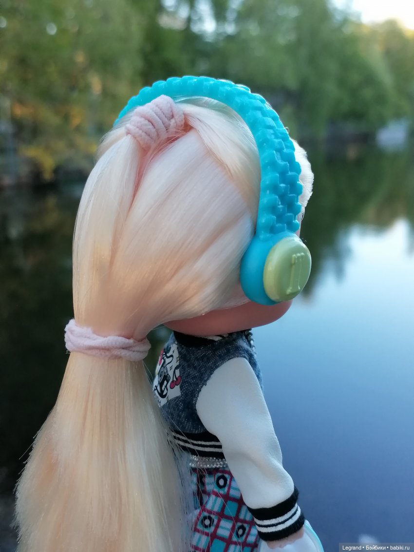 Санкт-Петербург: Алия у пруда в Таврическом саду