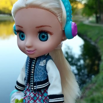 Санкт-Петербург: Алия у пруда в Таврическом саду