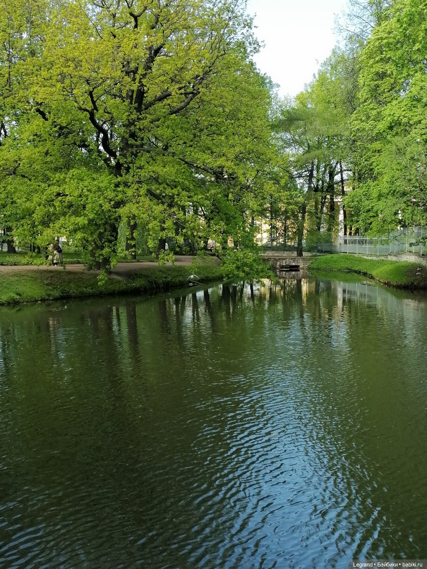Санкт-Петербург: Таврический сад в мае