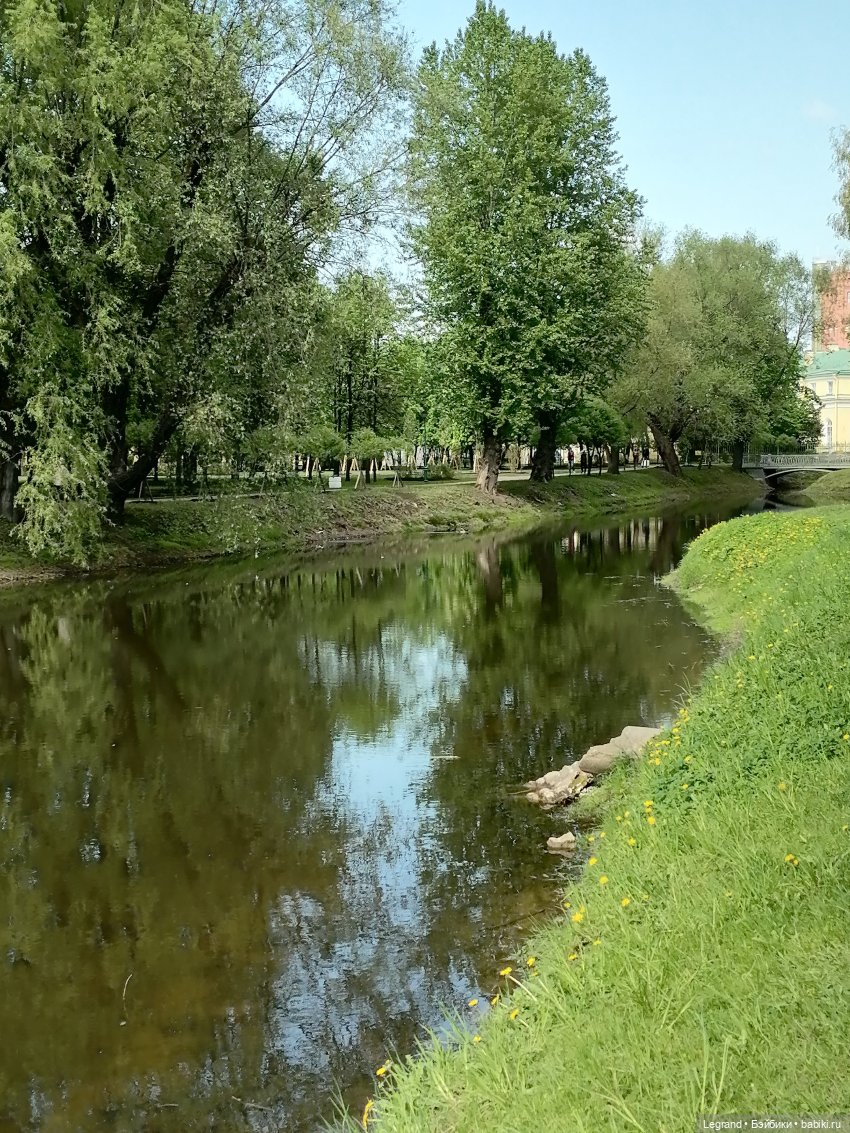 Санкт-Петербург: Таврический сад - цветущий май
