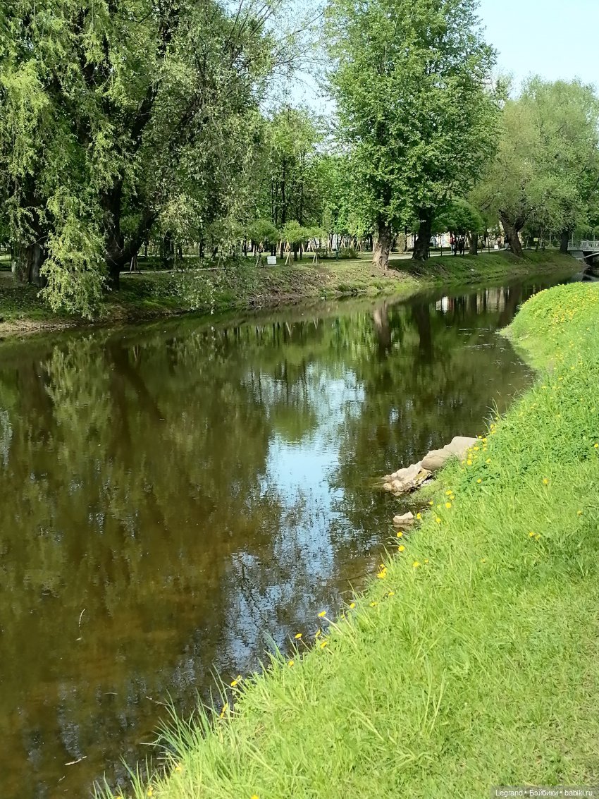 Санкт-Петербург: Таврический сад - цветущий май