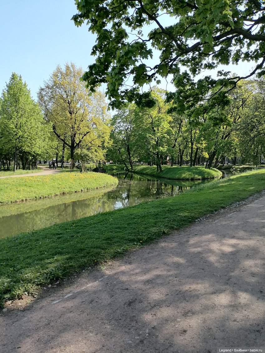 Санкт-Петербург: Таврический сад в мае