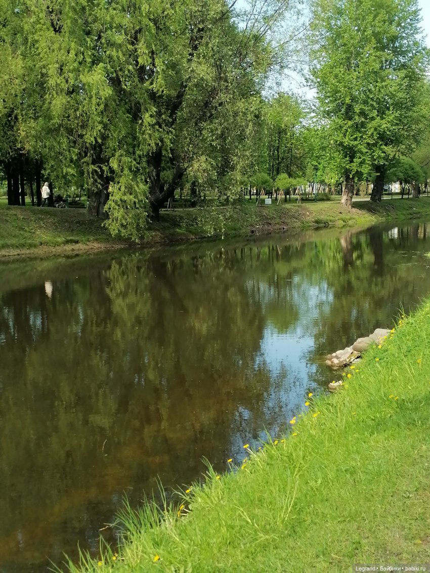 Санкт-Петербург: Таврический сад - цветущий май