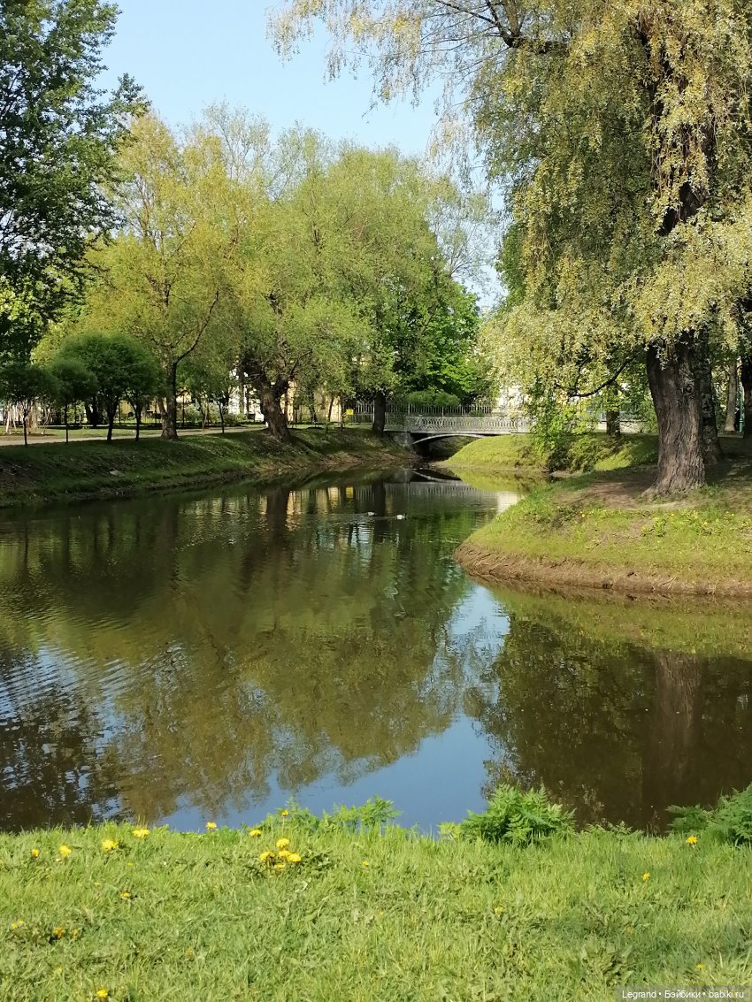 Санкт-Петербург: Таврический сад - цветущий май