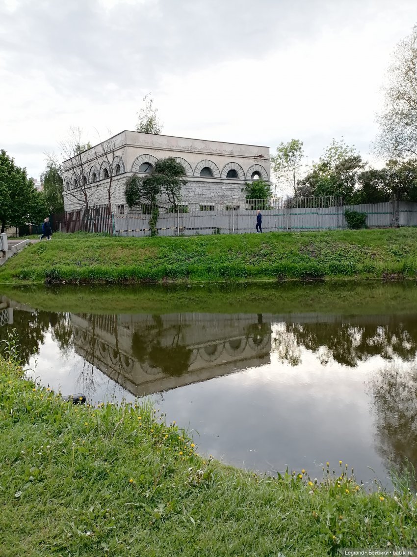 Санкт-Петербург: Таврический сад в начале июня