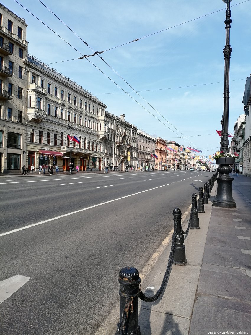 Санкт-Петербург: Невский проспект. Аланья на Аничковом мосту - часть вторая