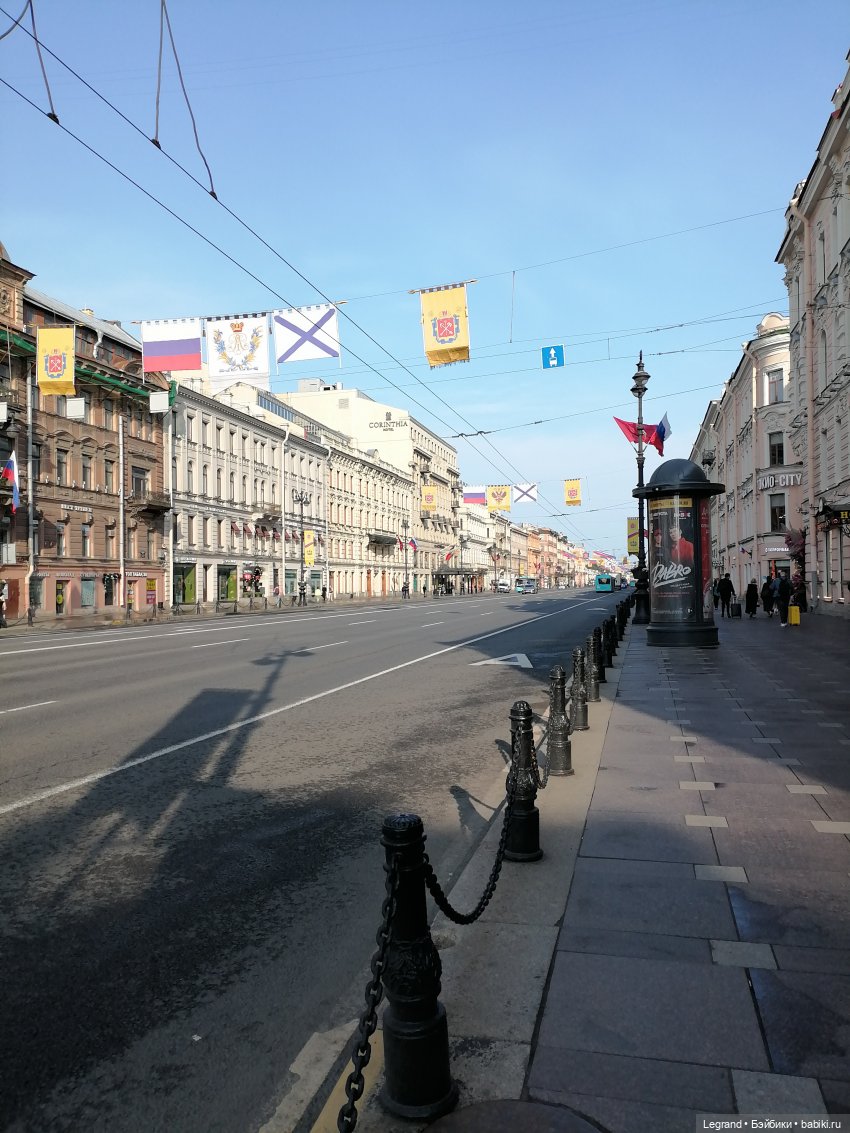 Санкт-Петербург: длинная прогулка с Кирой - по дороге к Невскому