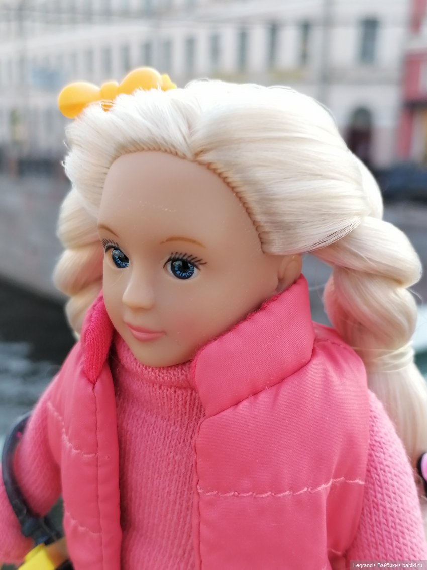 Санкт-Петербург: Кира на прогулке. Фонтанка, Аничков мост - часть первая