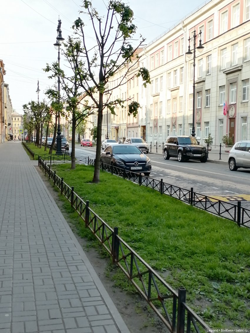 Санкт-Петербург: длинная прогулка с Кирой - по дороге к Невскому