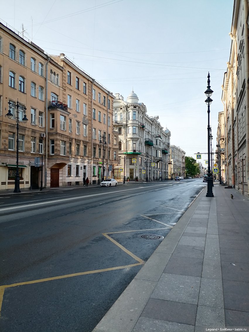 Санкт-Петербург: длинная прогулка с Кирой - по дороге к Невскому