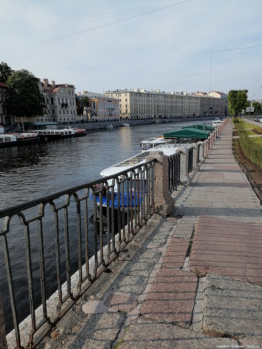 Санкт-Петербург: Невский проспект. Аланья на Аничковом мосту - часть первая